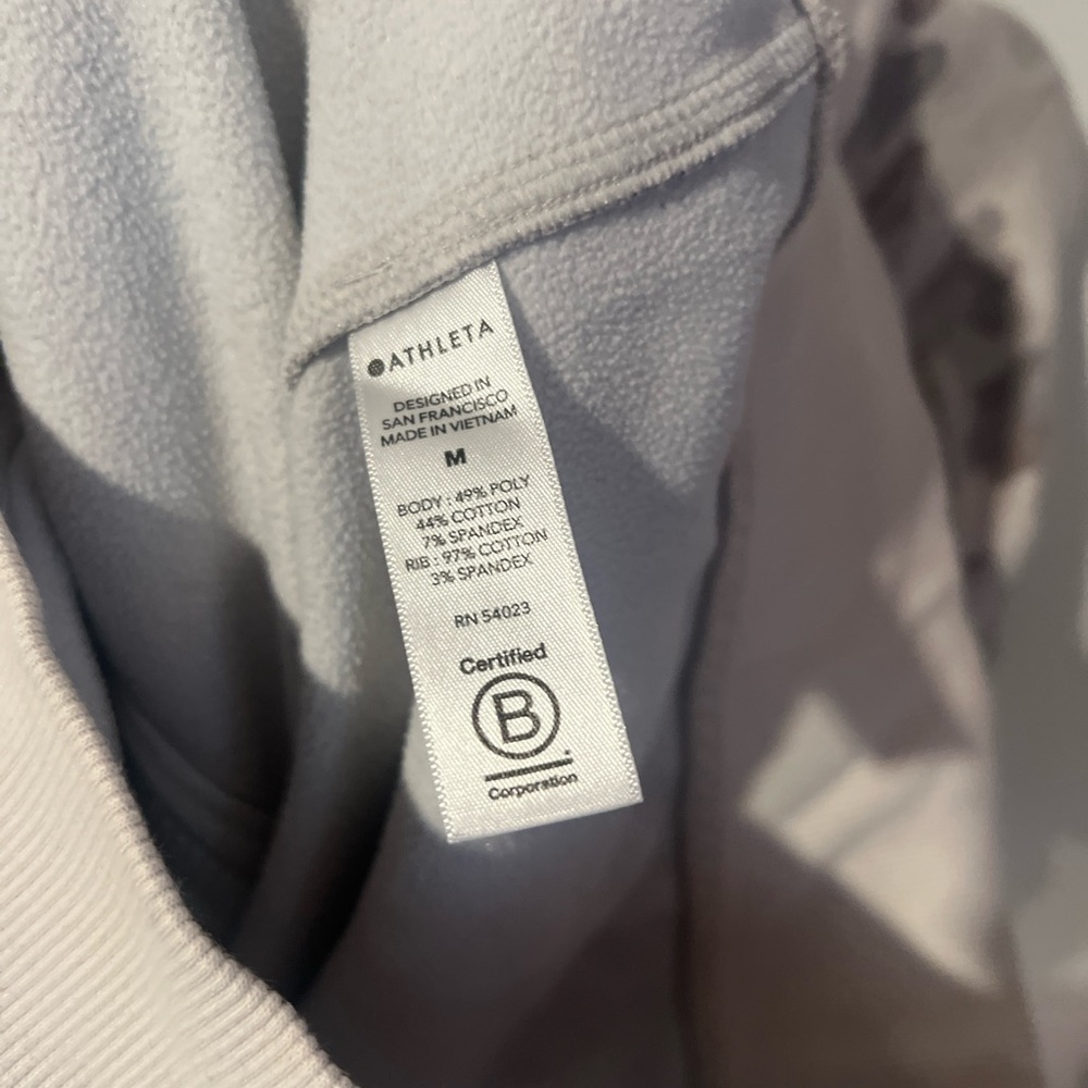 Athleta Triumph Printed Hoodie Jacket in Grey
Gypsum Camo Medium - Picture 6 of 6